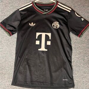 Bayern 2025/26 third jersey